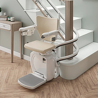 Schodišťová sedačka Handicare 4000 instalována na schodiště